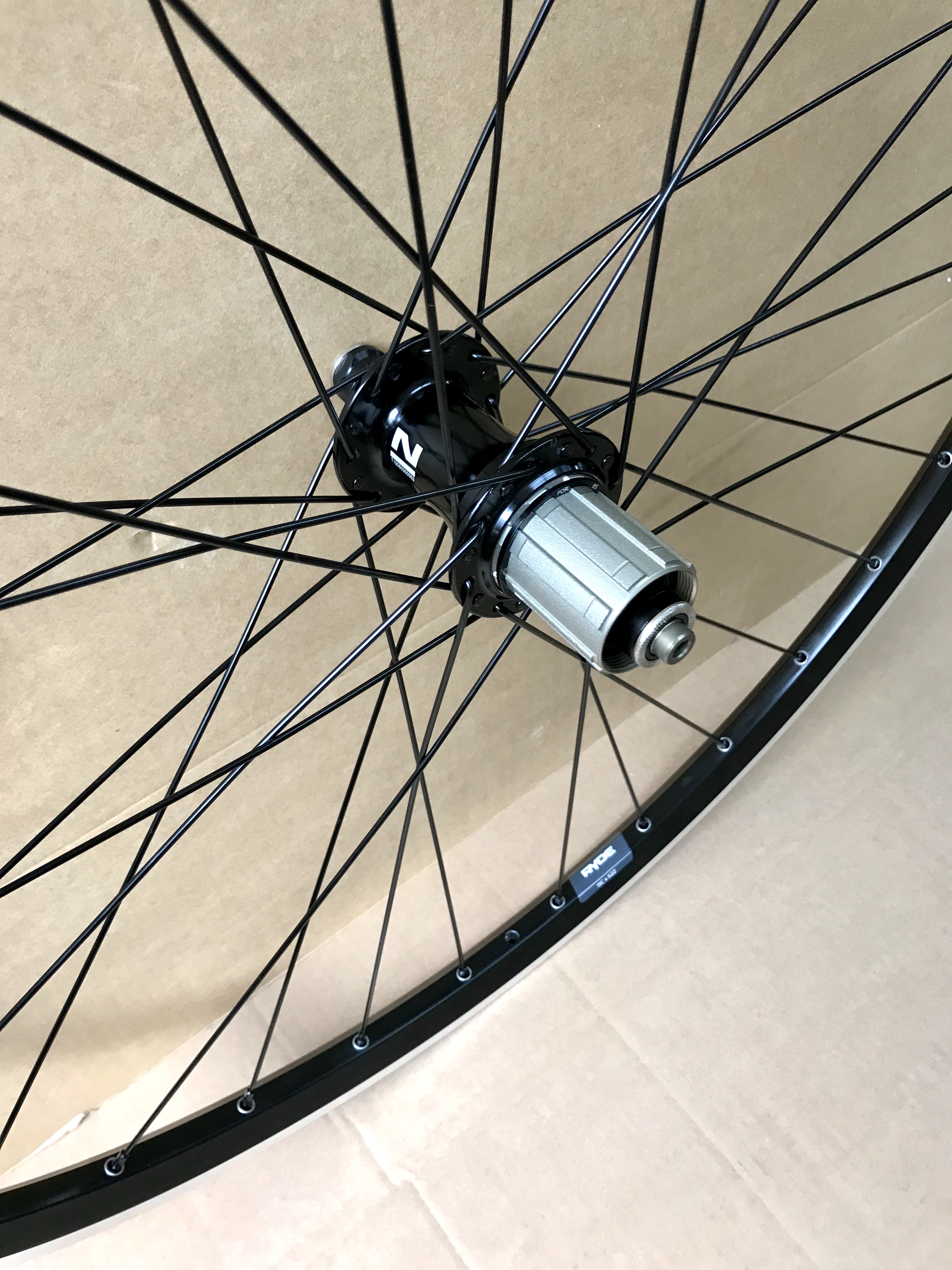 28" Hinterrad Novatec Light/Ryde Zac19 schwarz