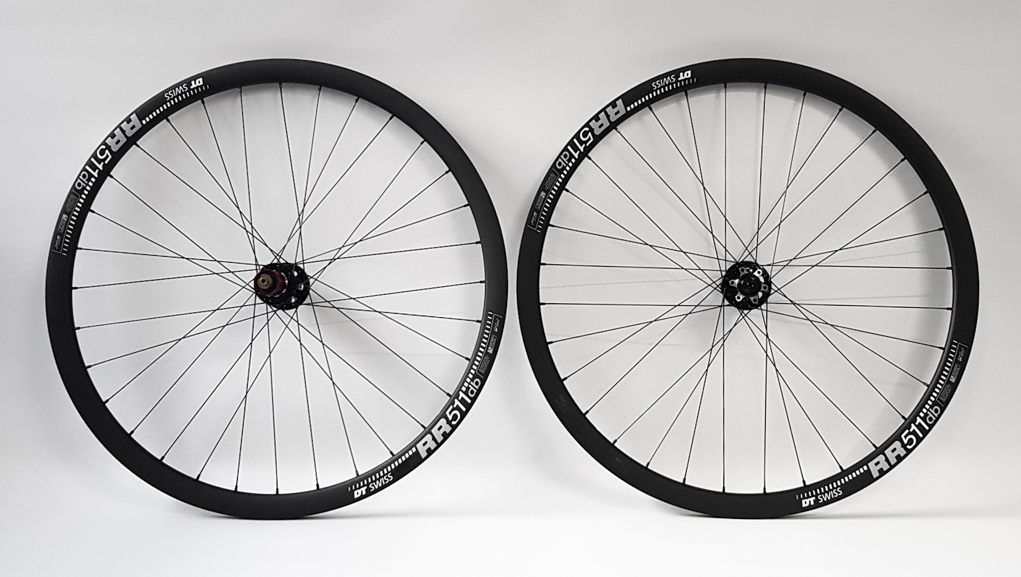 28" Novatec X-Light Disc LRS / DT Swiss RR511 Disc / DT Revolution schwarz