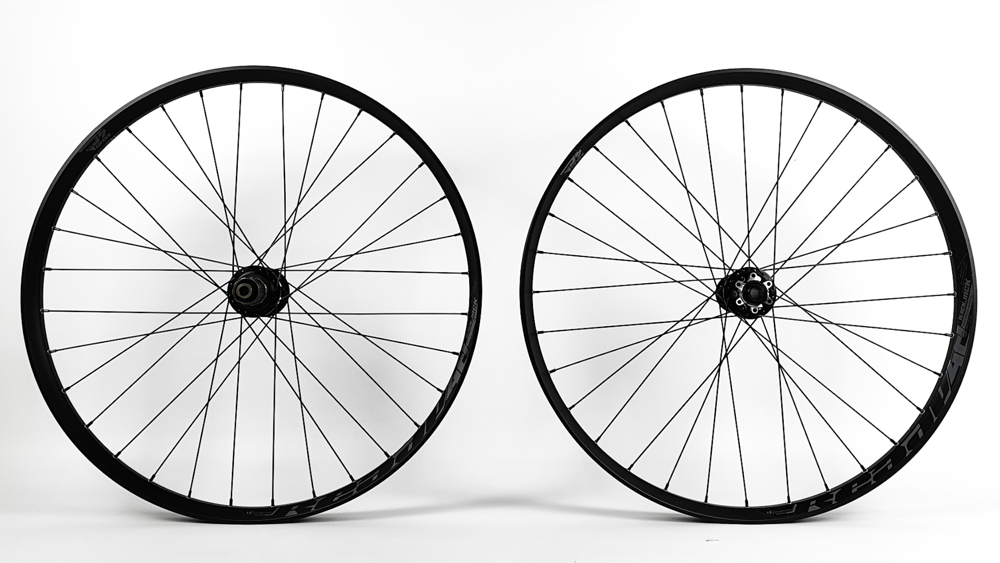 27,5" Novatec X-Light Disc Boost / BlackJack TR40 Laufradsatz schwarz