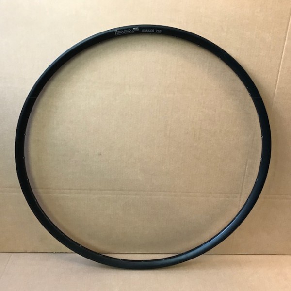 BOR AM440 Disc 29" Felge 32L schwarz eloxiert