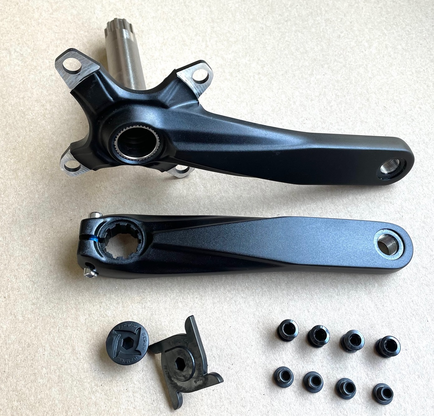 CNC H2-Kurbel 170mm schwarz ohne Kettenblätter/Innenlager