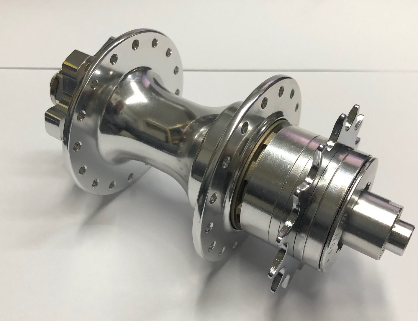 CNC Light Singlespeed Disc Hinterradnabe 32L silber inkl. Ritzel