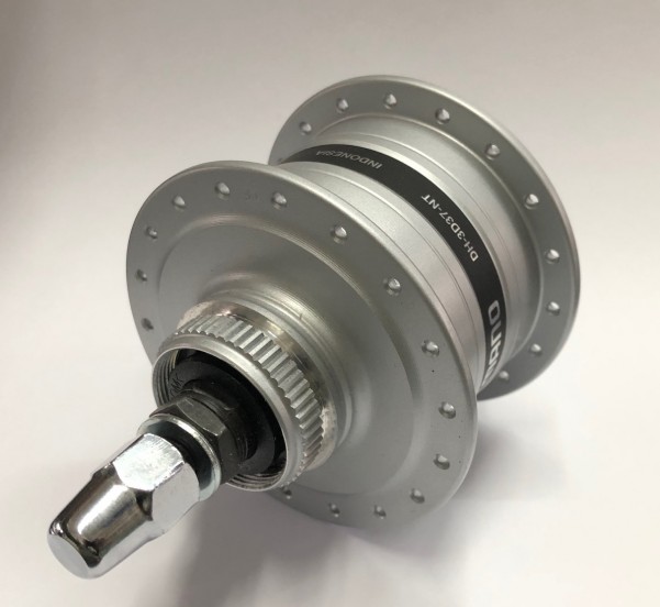 Shimano Disc Nabendynamo DH-3D37 36L Centerlock silber Mutterntyp