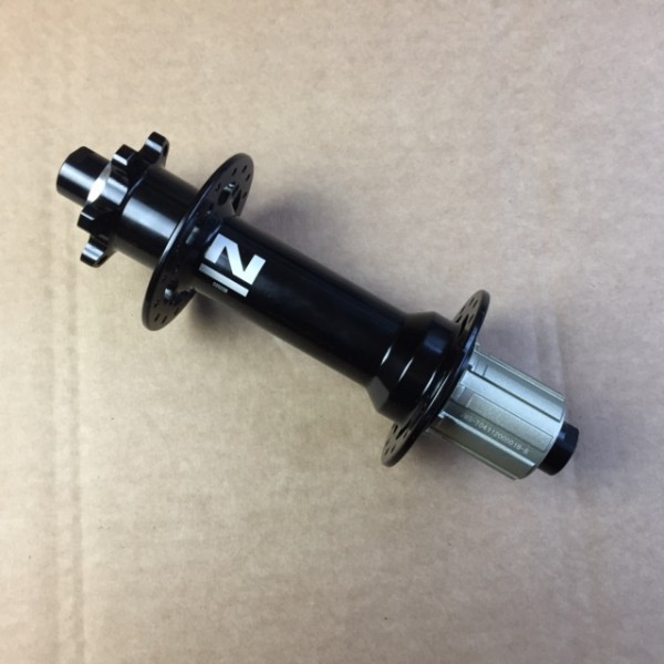 Novatec Fatbike Hinterradnabe 12x197mm Disc schwarz 32L