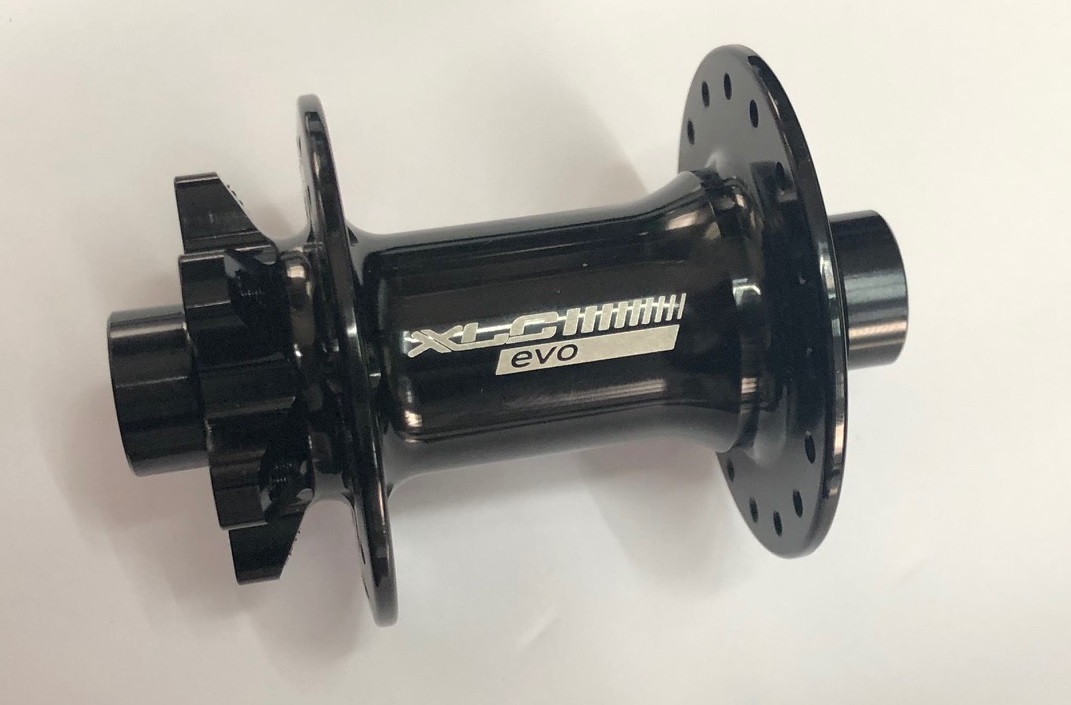 Formula DC711 Disc Vorderradnabe (15x100mm) 32 Loch schwarz