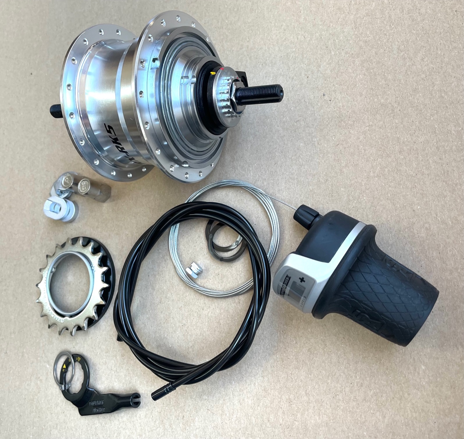 Sturmey Archer RX-RK5 5-Gang Nabe Disc 36 Loch silber inkl. Drehgriff/Zubehör