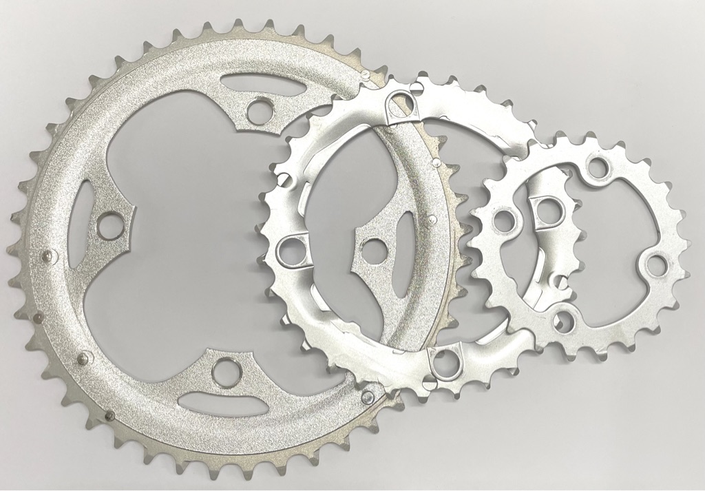 CNC 3x8/9 Kettenblattset 44/32/22Z Ø 104mm silber