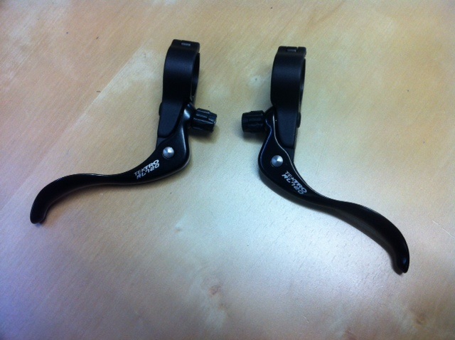 Tektro Bremshebelpaar Cross RL 720 schwarz 24mm