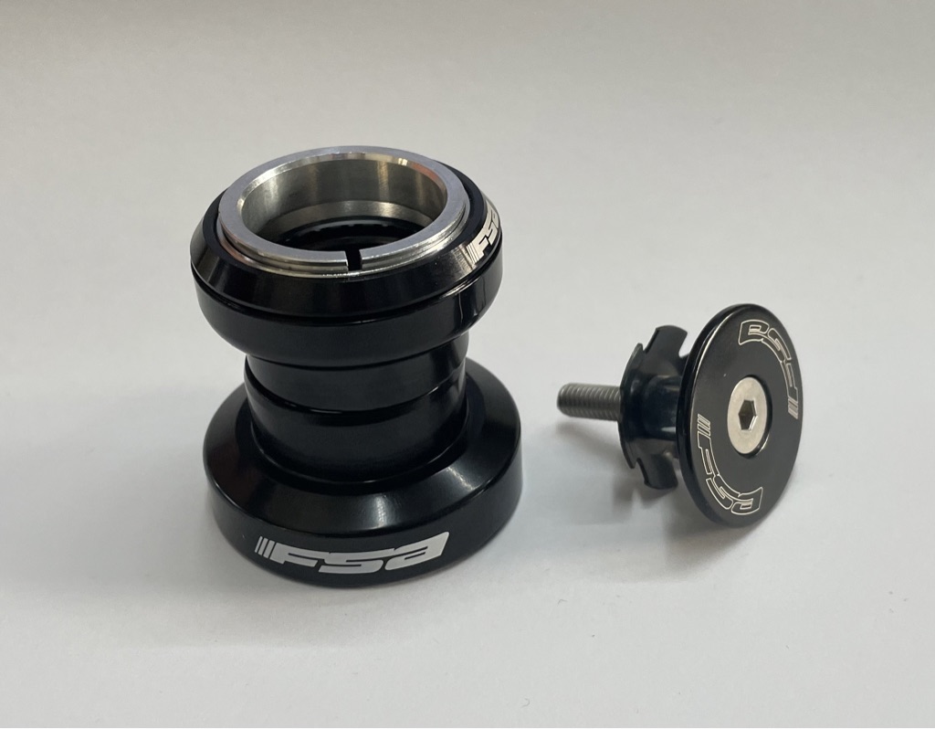 FSA the Pig Steuersatz 1 1/8" schwarz